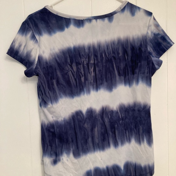 Blue and white tie dye tee - Picture 3 of 3